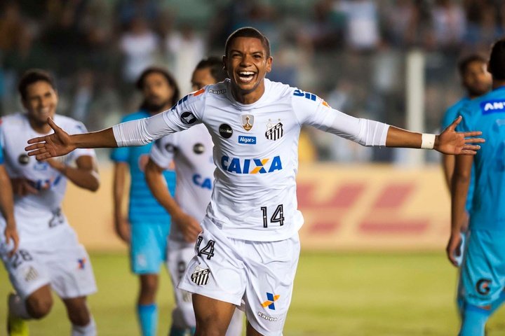 Santos reencontra seu melhor futebol e chega confiante à próxima fase da Libertadores