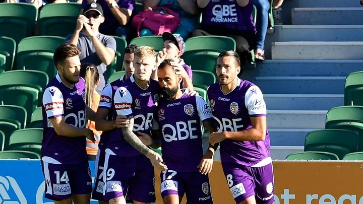 Perth Glory end losing streak with victory over Wanderers