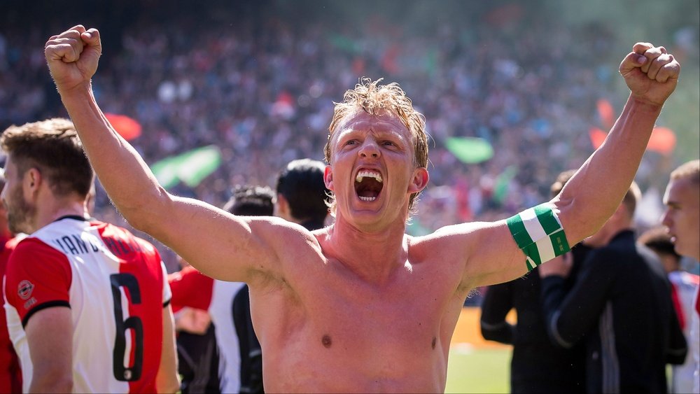 Futebolista total, Dirk Kuyt enfim pode descansar após ter feito história pelo Feyenoord. Goal