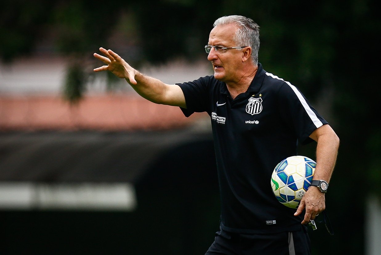 Dorival Júnior enaltece atuação do Santos em revés: 