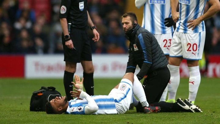 Huddersfield forward Kachunga faces up to three months out