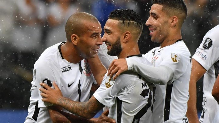 Estrela de Sheik volta a brilhar em vitória do Corinthians na Libertadores