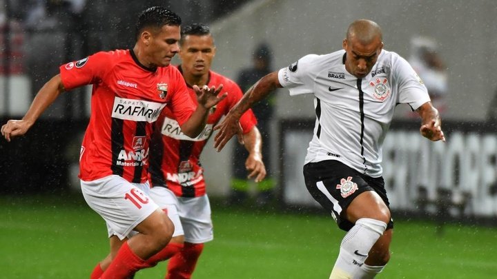 Corinthians 2 - 0 Dep. Lara: 'Timão' assume a liderança do grupo 7 da Libertadores