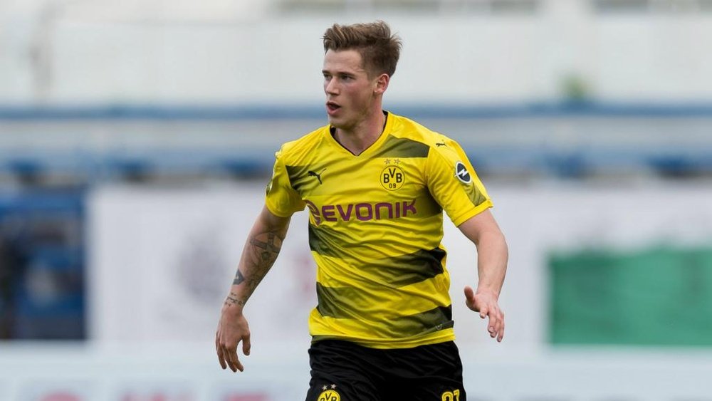 Erik Durm has signed for Huddesfield Town on a one-year-deal. Goal