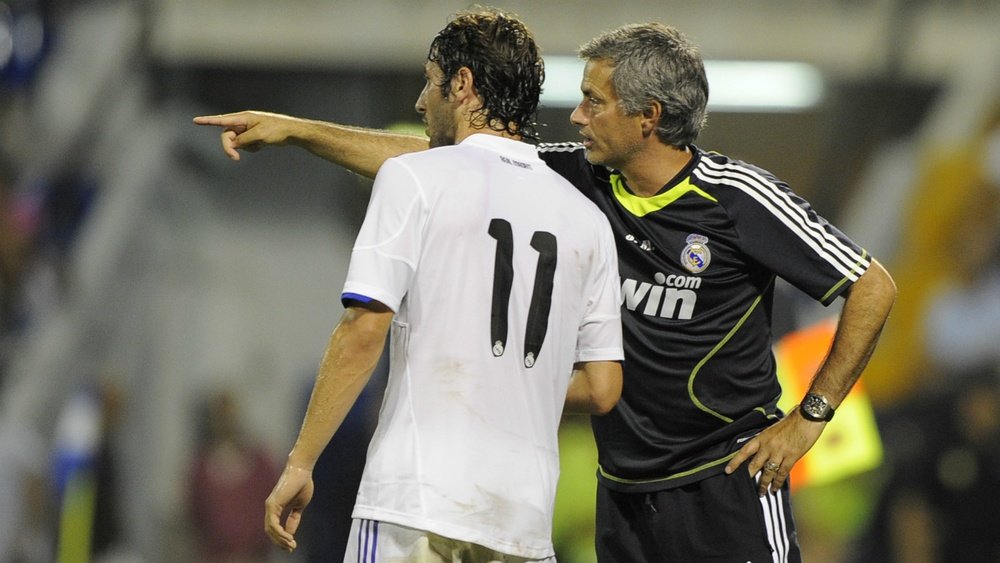 Esteban Granero avec Jose Mourinho au Real Madrid. Goal