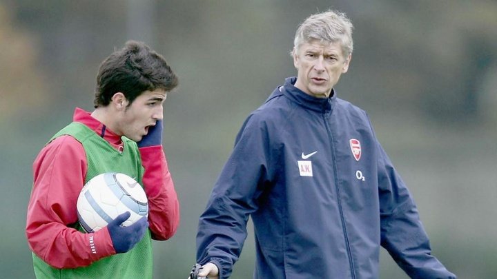 Fabregas and Van Persie pay tribute to 'father' Arsene