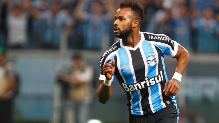 Brasileirão: Grêmio esmaga Sport (5-0)