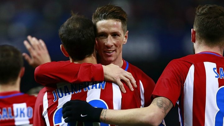 Torres calm and smiling - Bergantinos visits Atletico star in hospital