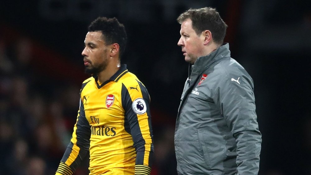 Francis Coquelin leaving the field after 28 minutes on Tuesday. Goal