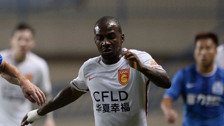 Deportivo bring in Kakuta from Hebei after CSL rule changes