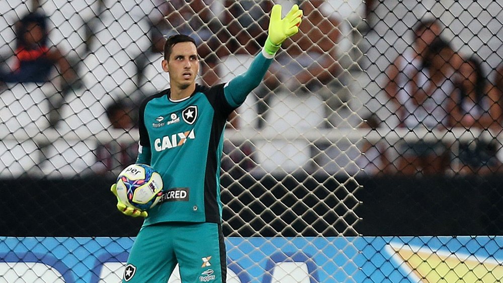 Goleiro falou sobre o lance em que sofreu gol. Goal