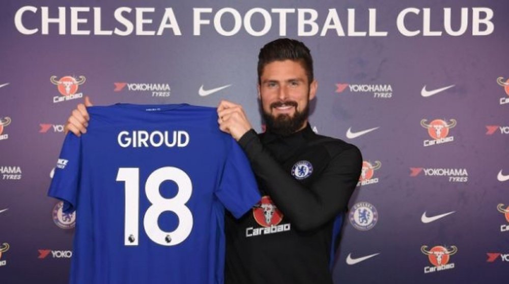 Após deixar o Arsenal, Giroud garante: “queria assinar apenas com o Chelsea”