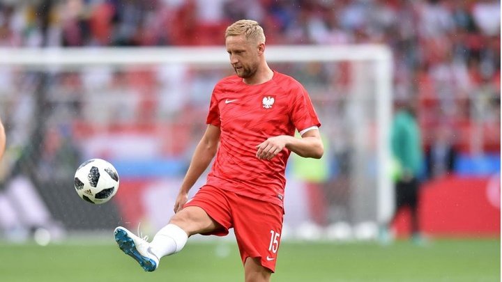 Poland hopeful for Glik return against Colombia