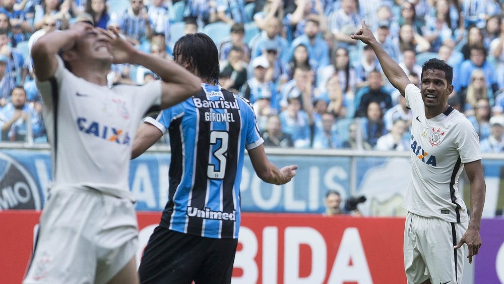 Corinthians e Grêmio se enfrentam pela 29ª rodada do Brasileirão. Goal
