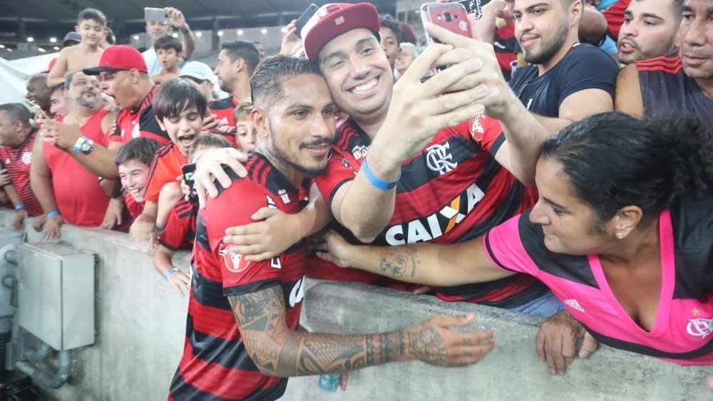 Nos braços da torcida, Flamengo volta a sonhar alto na temporada.Goal