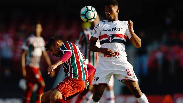 Fluminense se precipitou com Scarpa e Wellington Silva