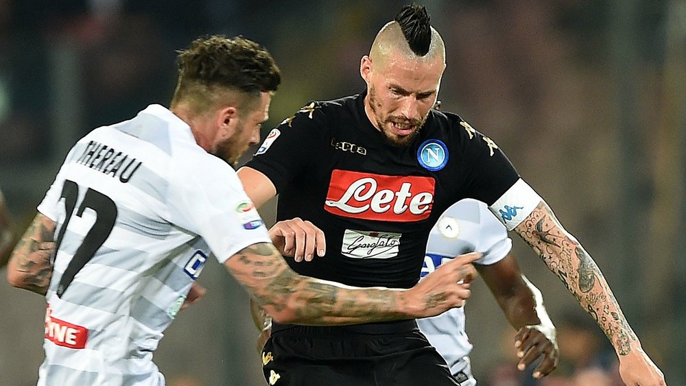 L'attaquant de Naples, Hamsik, lors d'un match de Serie A contre Udinese. AFP