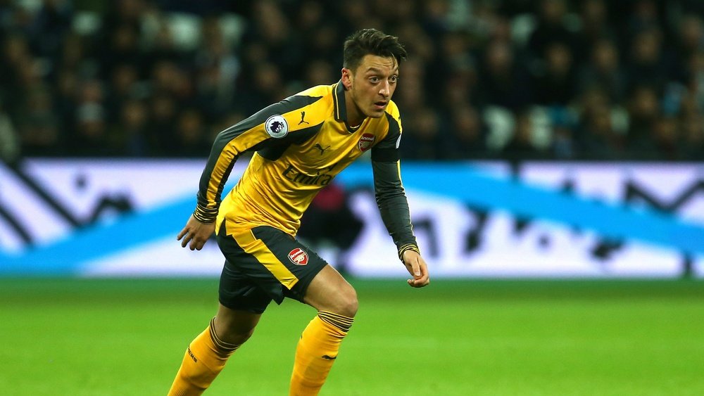 Mesut Ozil was criticised by former Gunner Merson. Goal