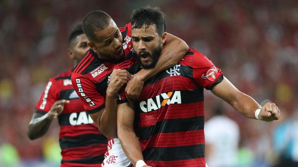 Flamengo 2 x 0 América-MG: Fla bate o América com Maracanã cheio na despedida de Júlio César