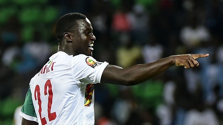 Senegal 2 Zimbabwe 0: Cisse's men charge into quarter-finals