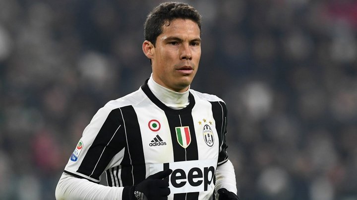 BREAKING NEWS: Juventus sell Hernanes to Hebei China Fortune