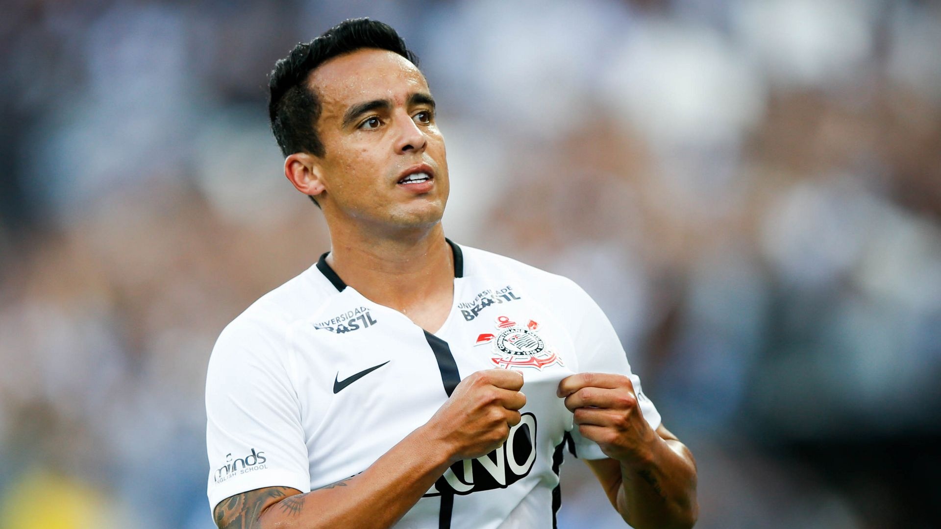 “Não era pra chutar”! Jadson admite que segundo gol de falta do Corinthians no ano foi sem querer