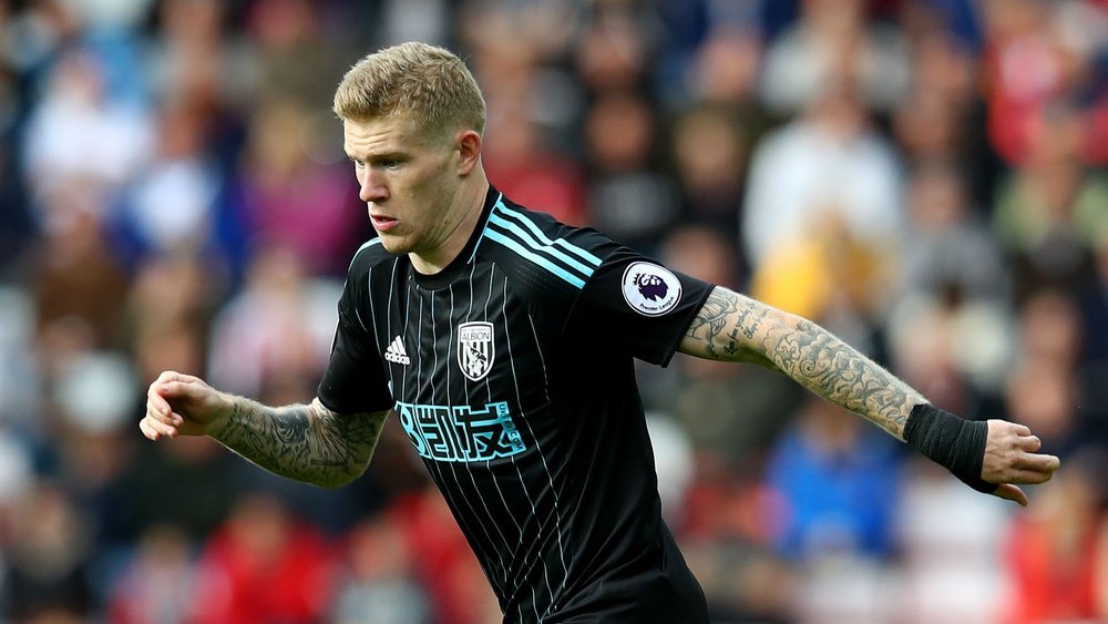 James McClean hass signed a new contract. Goal