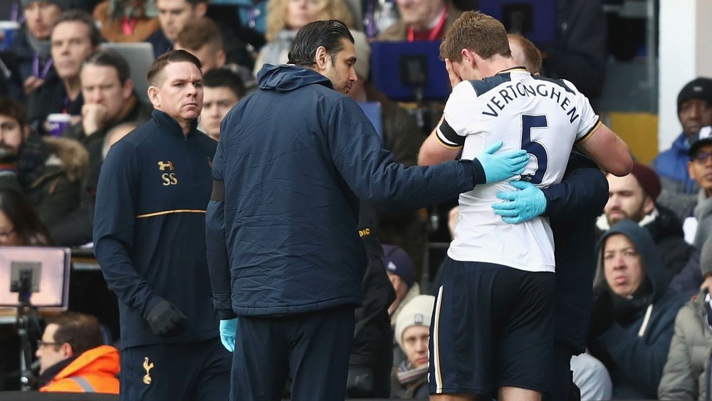 Jan Vertonghen limped off in Spurs victory over West Brom with an ankle injury. Goal