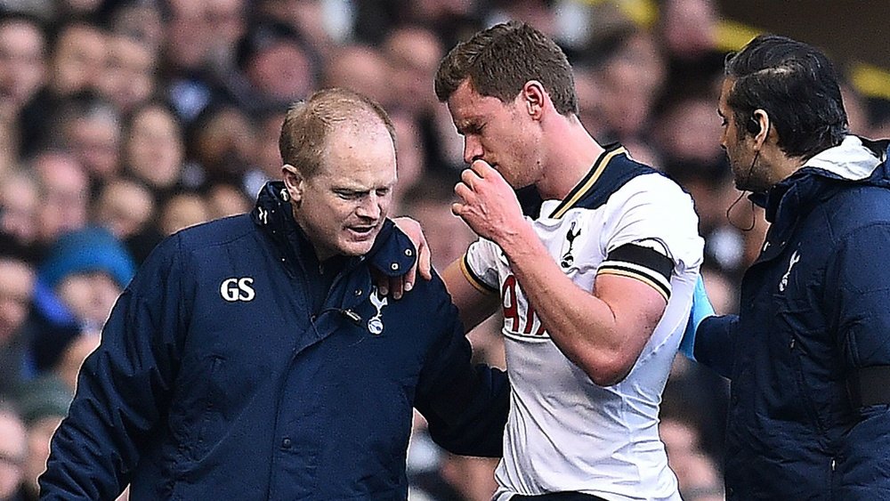Jan Vertonghen is out for six weeks with an ankle injury. Goal
