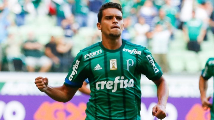 Felipe Melo, Jean e Thiago Santos disputam vaga de Bruno Henrique no Palmeiras