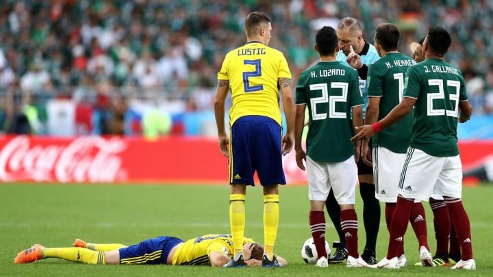Gallardo's yellow card makes World Cup history