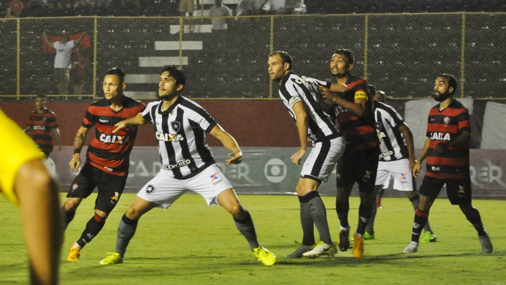 Alvinegros vacilam! Atlético-MG perde com menos um, e Botafogo leva empate após abrir 2 a 0