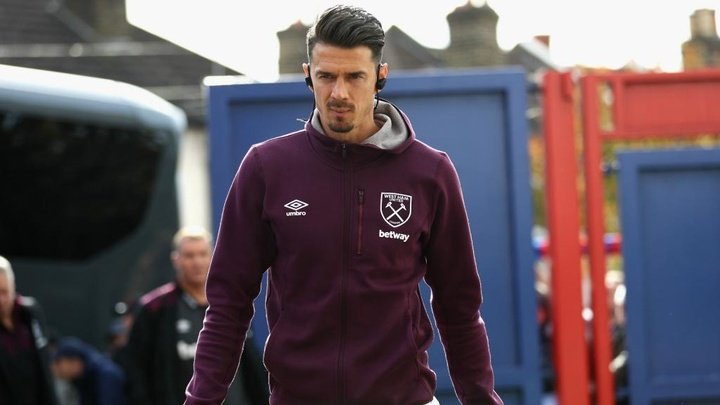 Fonte leaves West Ham for Dalian Yifang