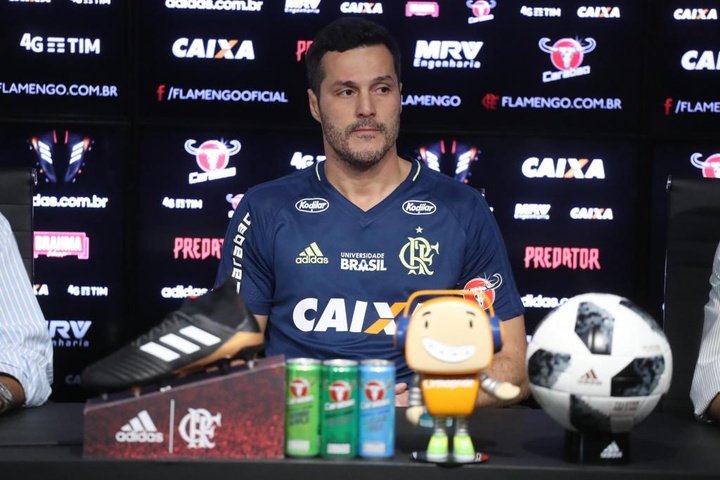 Julio César confirma último jogo pelo Flamengo, diz que recusou renovação e imagina título