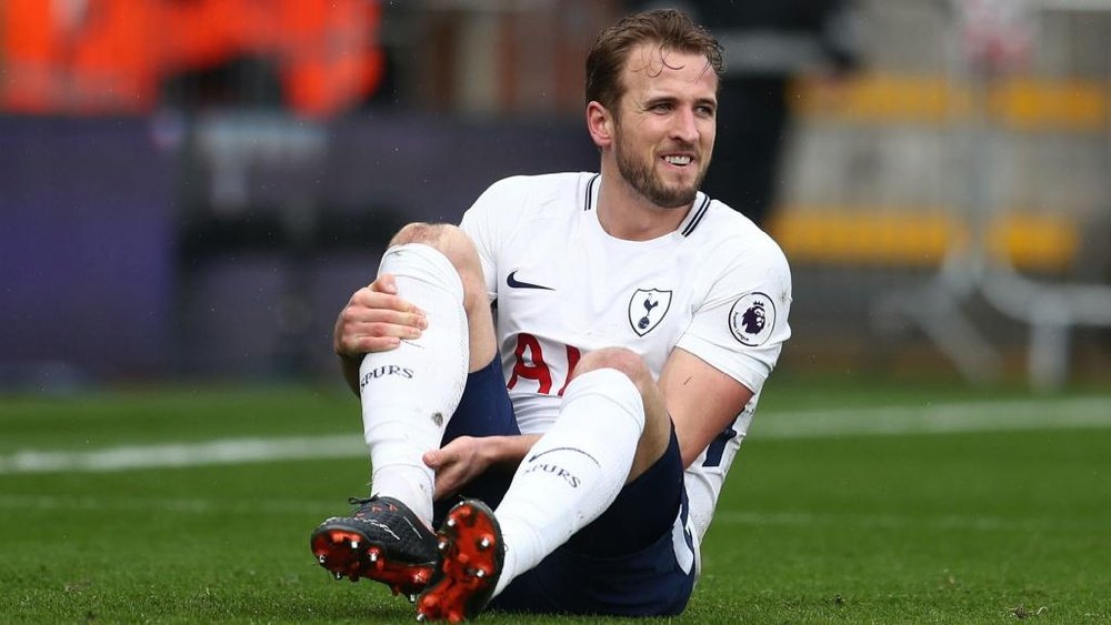 Maguire believes Kane is the best striker in the world. GOAL