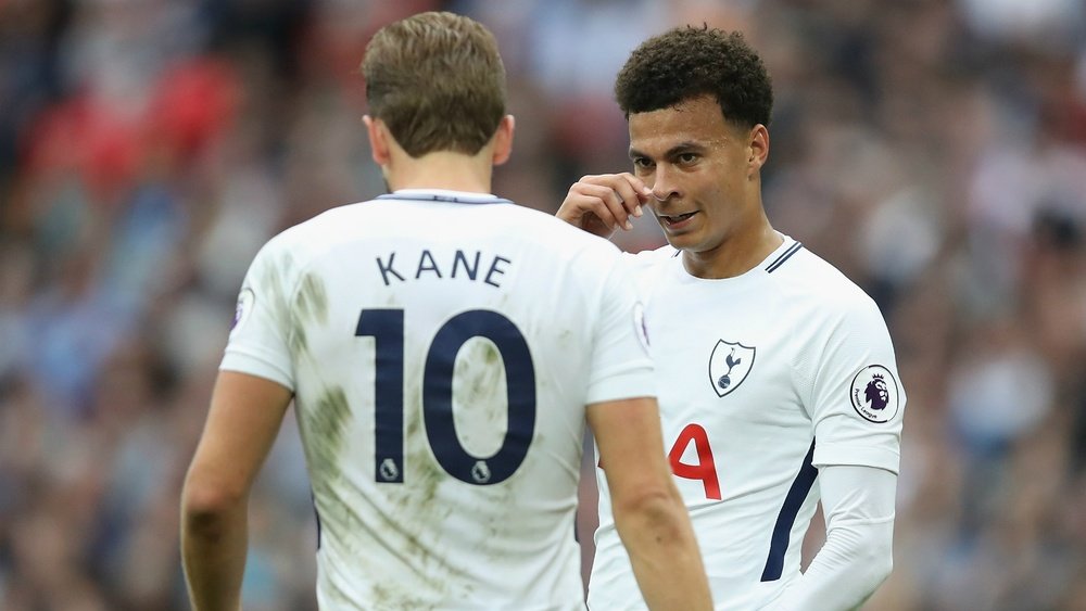 Kane urges Alli to stay calm as Spurs eye silverware