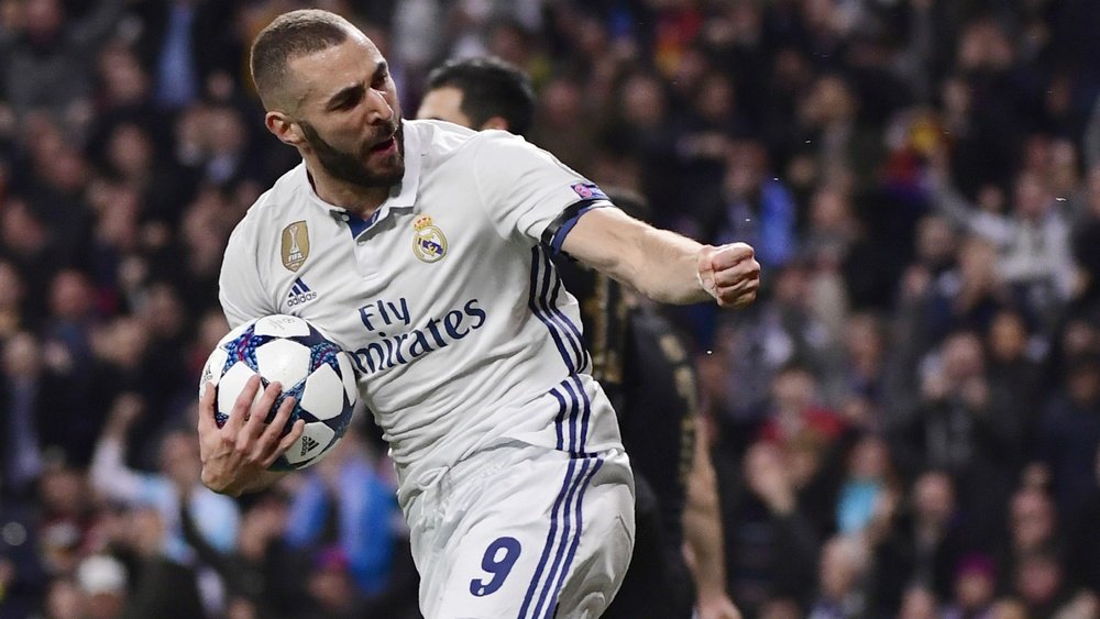 Karim Benzema après avoir inscrit un but en Ligue des champions avec le Real Madrid. AFP