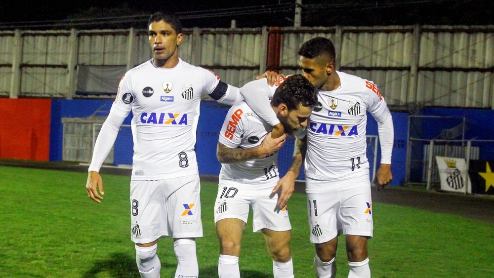 Kayke Lucas Lima Renato Atletico-PR Santos Libertadores 05072017
