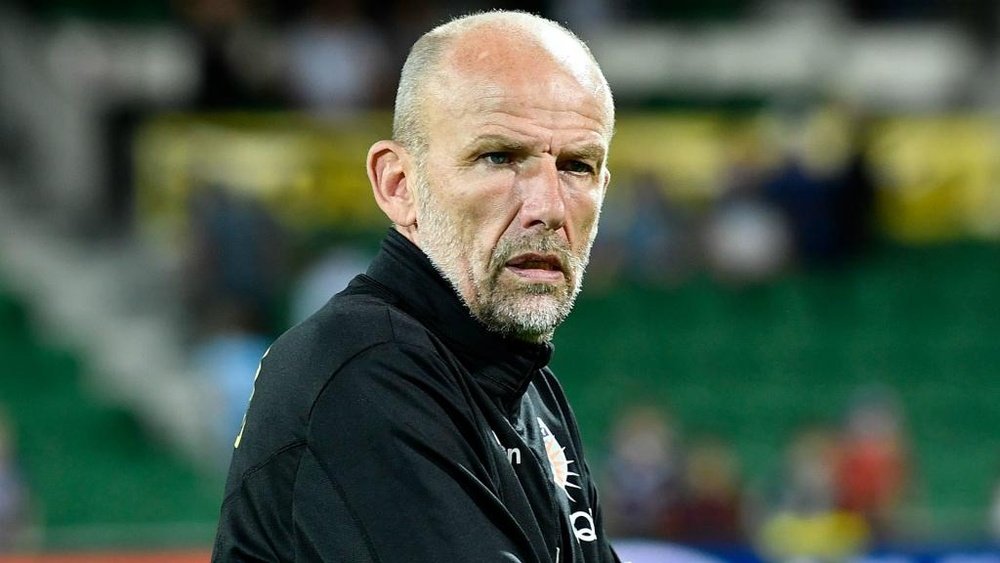 Perth Glory announced Kenny Lowe's exit on Friday. GOAL