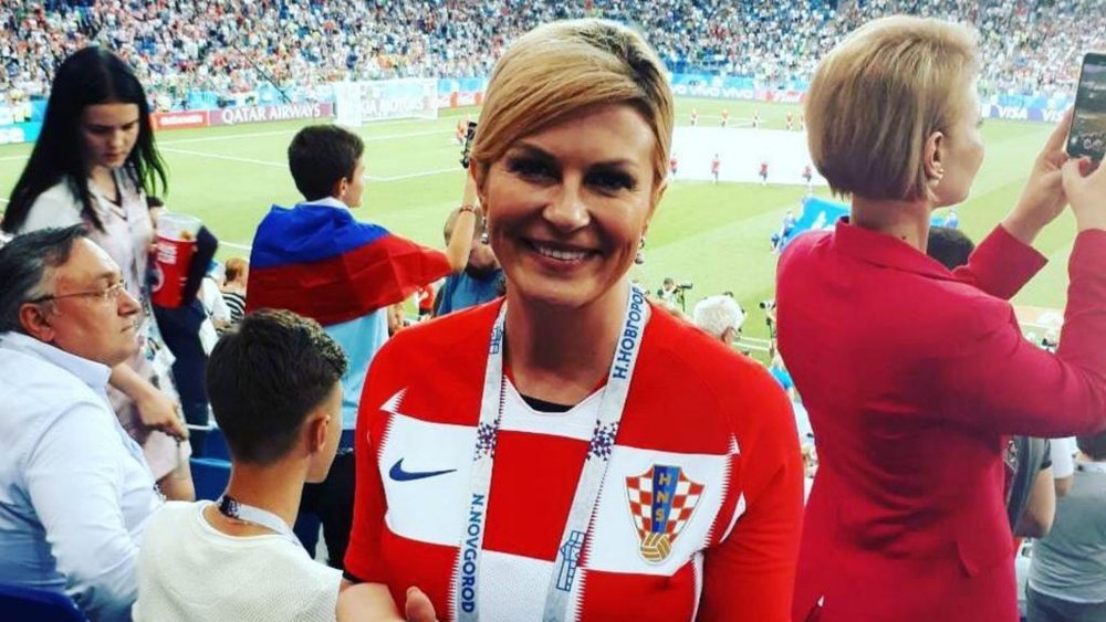 A presidente da Croácia é uma torcedora símbolo do time. Goal