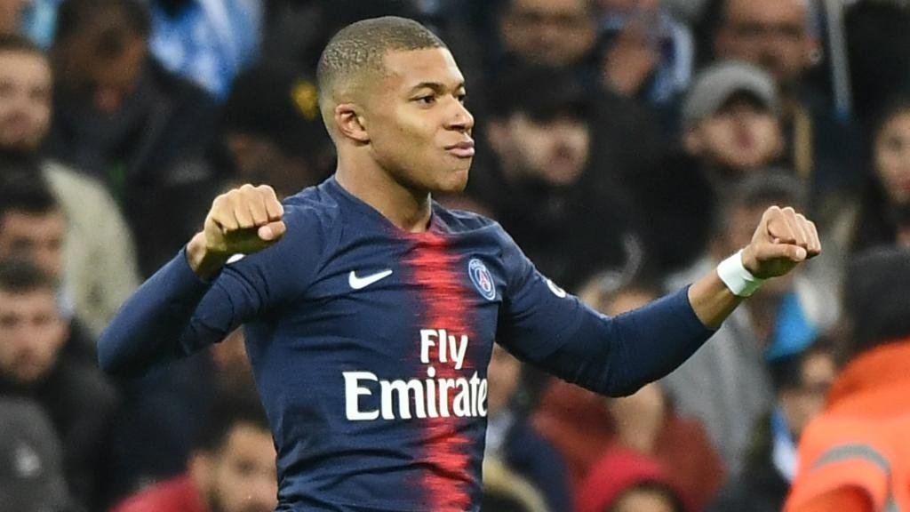 I was a leader for PSG, says benched Mbappe