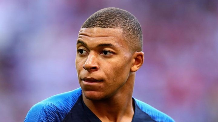 Pele congratulates Mbappe on matching World Cup record