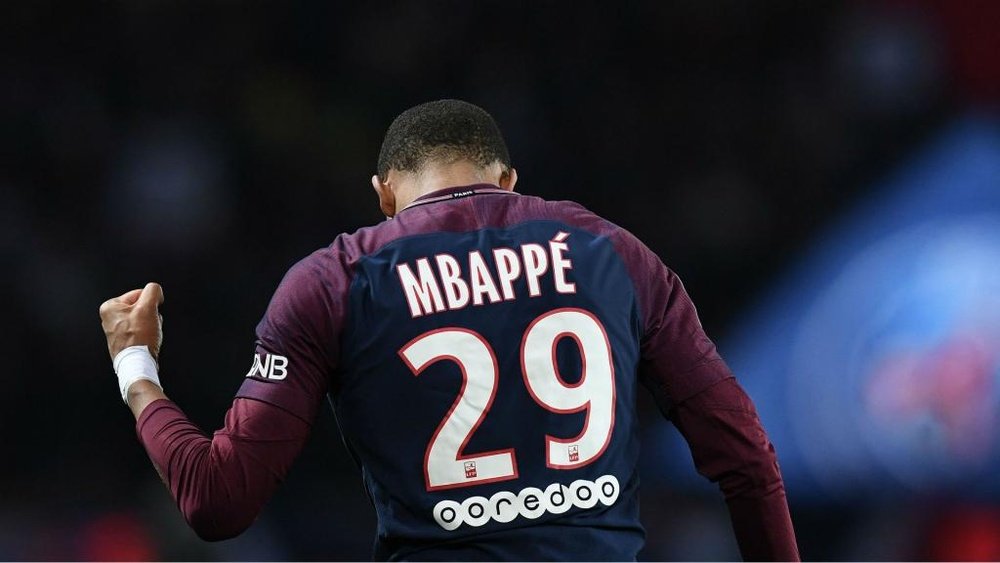 Il n'y a pas que sur les terrains que Kylian Mbappé a fait parler de lui en 2017. Goal