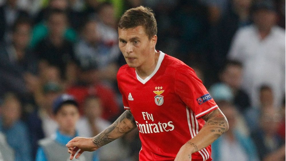 Lindelof's agent says that clubs have bid for the player. Goal