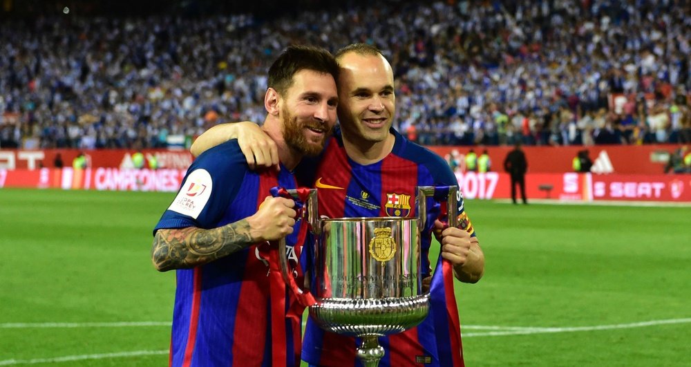 Messi e Iniesta são exemplos de longevidade no Barcelona. Goal