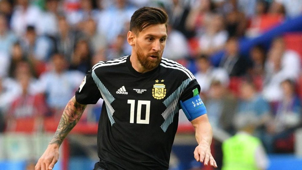 Fàbregas: 'Messi é mais completo que CR7'.goal