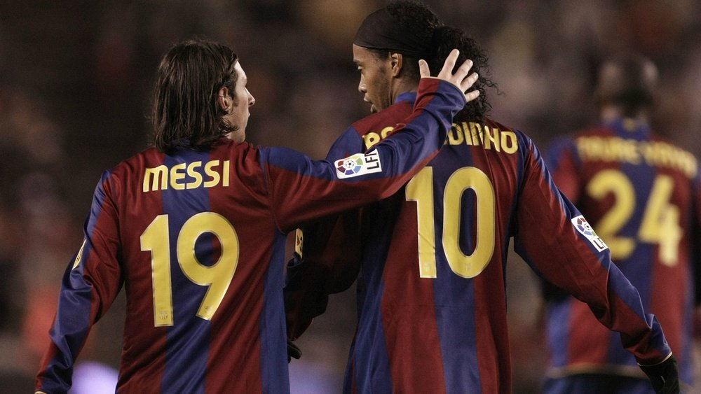 Lionel Messi Ronaldinho Barcelona 01112007