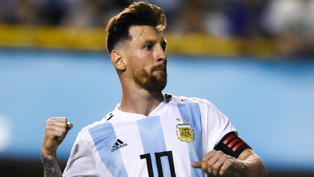 Rakitic says Messi is the best regardless of whether he wins a title with Argentina or not. GOAL
