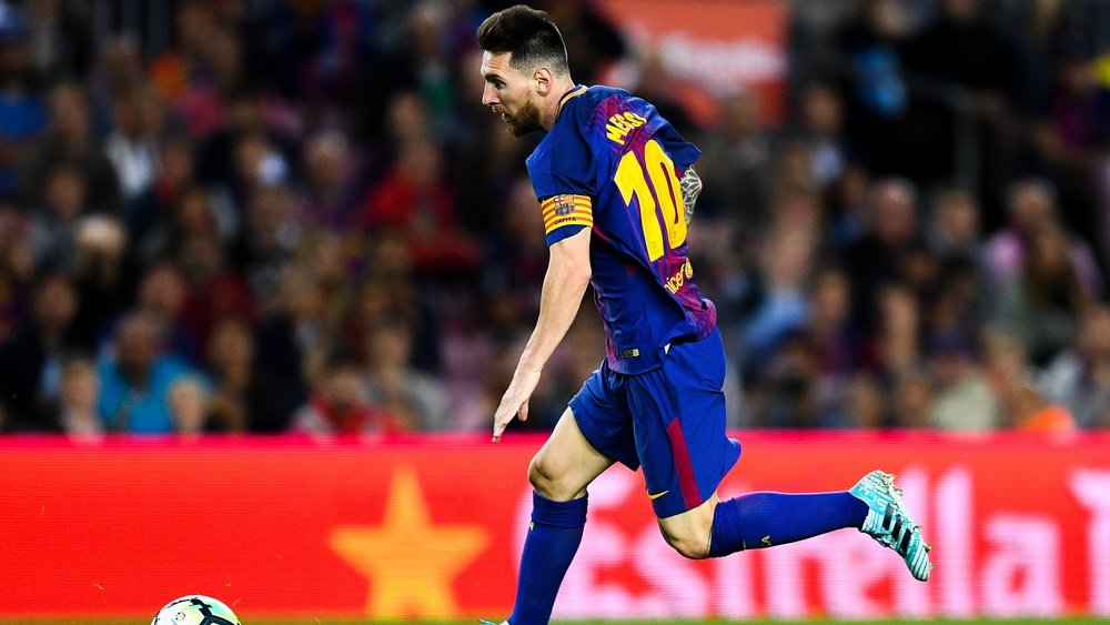Messi from 'another planet', says Semedo