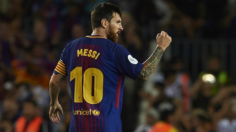 Messi will sign Barcelona contract – Fernandez